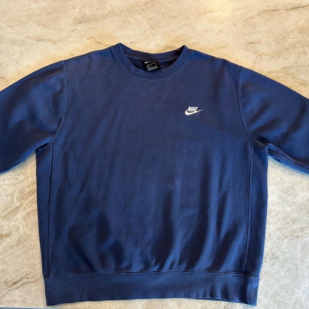 Navy Blue Nike Sportswear Club Fleece Men’s CrewNeck Sweater!